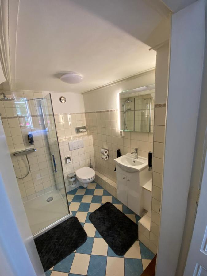 Logies Aan De Dam Hotel Middelburg Bagian luar foto