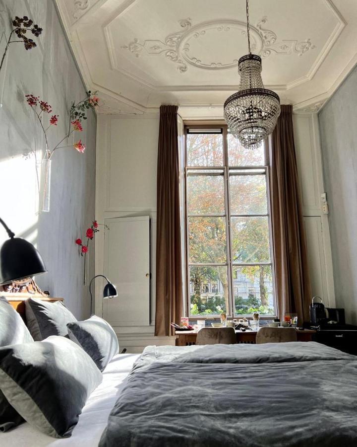 Logies Aan De Dam Hotel Middelburg Bagian luar foto