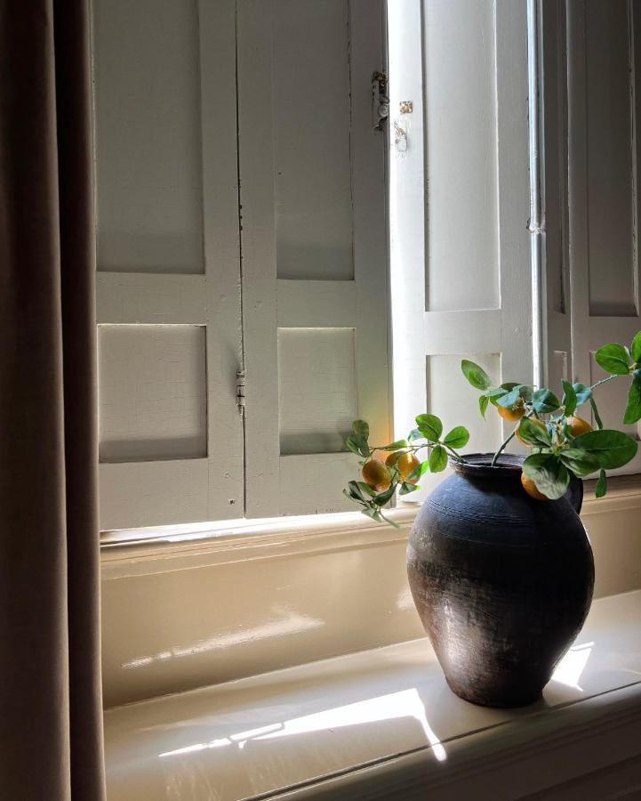 Logies Aan De Dam Hotel Middelburg Bagian luar foto